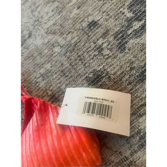 NWT Dippin Daisy Bikini Set - Picture 3 of 5